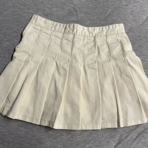 Brandy Melville J.Galt Pleated Skirt with Shorts
